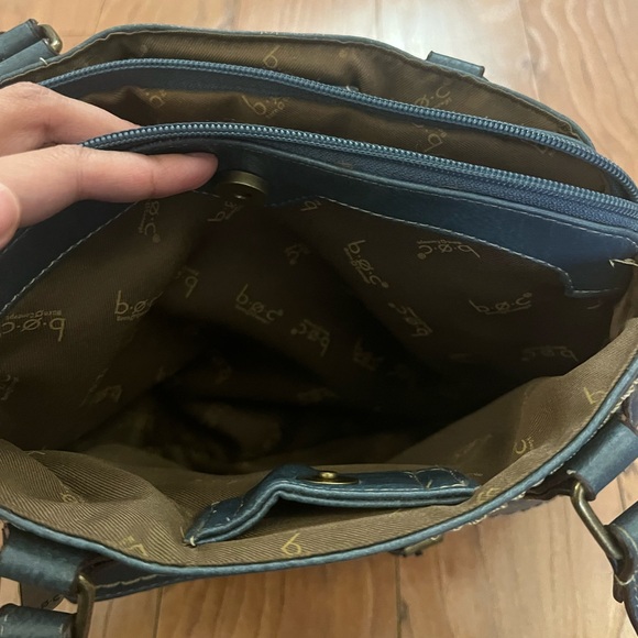 b.o.c Born Concepts Blue Multi-compartment Shoulder Bag Purse Zippers Snap - Picture 11 of 16